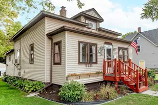 125 3rd Ave S, South Saint Paul, MN 55075 - Photo 1