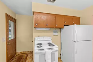 1195 7th St NW, New Brighton, MN 55112 - Photo 6