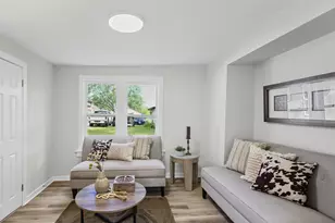 4655 5th St NE, Columbia Heights, MN 55421 - Photo 10