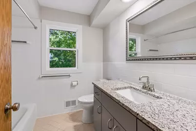 15001 Oakland Avenue S, Burnsville, MN 55306 - Photo 18