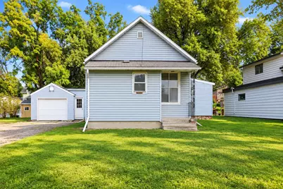 709 8th Avenue SE, Waseca, MN 56093 - Photo 2