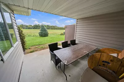 1812 Clubhouse Drive NE, Stewartville, MN 55976 - Photo 10