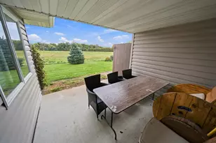 1812 Clubhouse Dr NE, Stewartville, MN 55976 - Photo 10