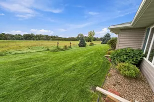 1812 Clubhouse Dr NE, Stewartville, MN 55976 - Photo 6