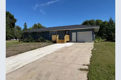 926 Holcombe Avenue N, Litchfield, MN 55355 - Photo 1