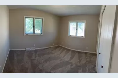 926 Holcombe Avenue N, Litchfield, MN 55355 - Photo 10