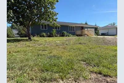 926 Holcombe Avenue N, Litchfield, MN 55355 - Photo 26