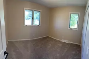 926 Holcombe Ave N, Litchfield, MN 55355 - Photo 12