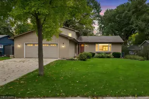1003 Shady Oak Dr, North Mankato, MN 56003 - Photo 2