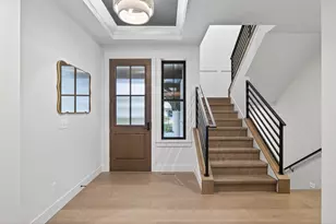 641 Park St E, Wayzata, MN 55391 - Photo 8