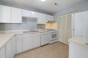 7390 Jensen Ave S, Cottage Grove, MN 55016 - Photo 6