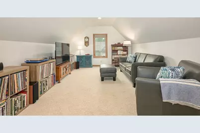 1913 Stone Creek, Hudson, WI 54016 - Photo 18
