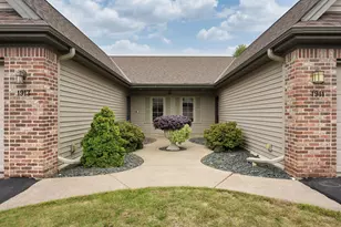 1913 Stone Crk, Hudson, WI 54016 - Photo 12