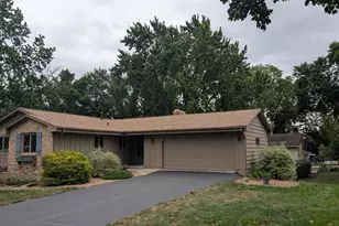 8365 Heather Ave, Eden Prairie, MN 55347 - Photo 2