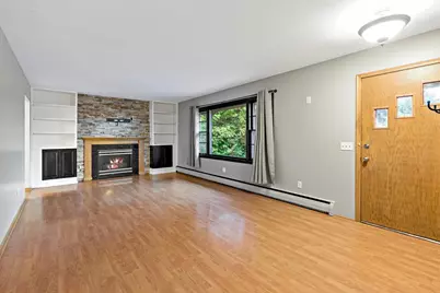 405 Creek Lane, Chaska, MN 55318 - Photo 6
