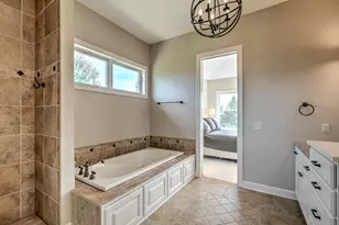 2928 Jonquil Trail N, Lake Elmo, MN 55042 - Photo 38