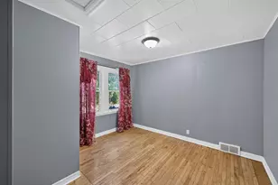 1349 Hazelwood St, Saint Paul, MN 55106 - Photo 14