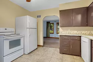 129 7th Ave NE, Saint Cloud, MN 56304 - Photo 12