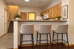 18092 69th Pl N, Maple Grove, MN 55311 - Photo 4