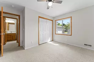 7782 Dunmore Rd, Woodbury, MN 55125 - Photo 20