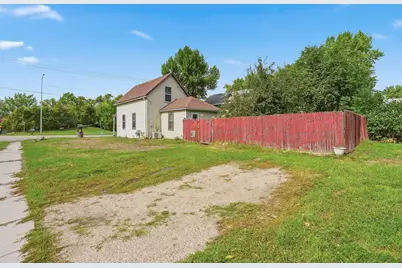 301 Main Avenue N, Red Lake Falls, MN 56750 - Photo 28