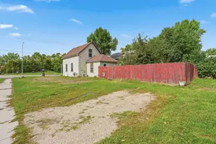 301 Main Ave N, Red Lake Falls, MN 56750 - Photo 28