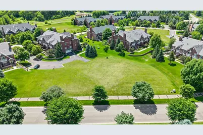 10814 Falling Water Lane #B, Woodbury, MN 55129 - Photo 32