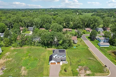 399 Tessier Court, Vadnais Heights, MN 55127 - Photo 56