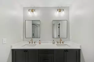 399 Tessier Ct, Vadnais Heights, MN 55127 - Photo 20