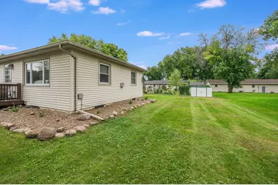 2437 Albion Avenue, Fairmont, MN 56031 - Photo 6