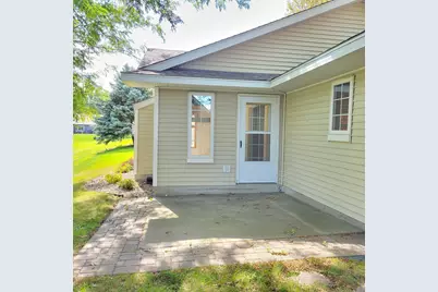 821 Greensview Court NW, Hutchinson, MN 55350 - Photo 2