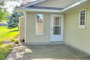 821 Greensview Ct NW, Hutchinson, MN 55350 - Photo 2