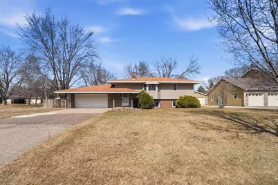 833 Lewis Place, Saint Cloud, MN 56301 - Photo 2