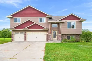 37960 Gerald Ave, North Branch, MN 55056 - Photo 2