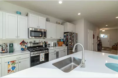 6590 Jody Avenue S, Cottage Grove, MN 55016 - Photo 10