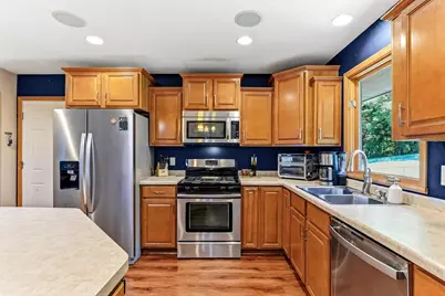 8594 Underwood Lane N, Maple Grove, MN 55369 - Photo 8
