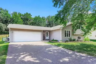 8594 Underwood Ln N, Maple Grove, MN 55369 - Photo 4