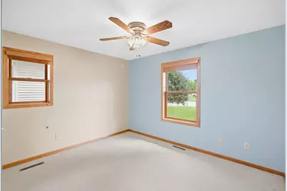 474 10th Avenue SW, Wells, MN 56097 - Photo 20