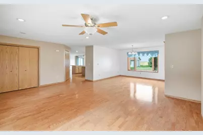 474 10th Avenue SW, Wells, MN 56097 - Photo 14