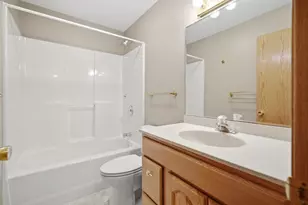 474 10th Ave SW, Wells, MN 56097 - Photo 22