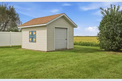 474 10th Avenue SW, Wells, MN 56097 - Photo 32