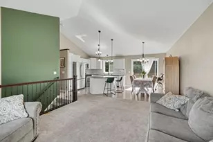 707 Hickory St SW, Isanti, MN 55040 - Photo 6