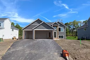 19087 Goodhue St NE, East Bethel, MN 55011 - Photo 2