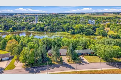 34 5th Street NW, Melrose, MN 56352 - Photo 2