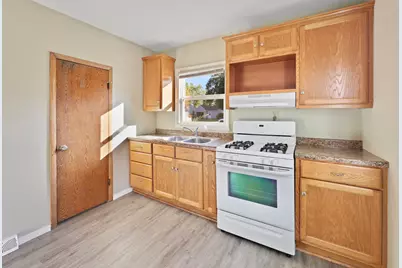 541 Broadway Avenue N, Foley, MN 56329 - Photo 4