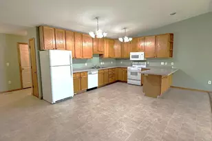 610 Meadows Dr, Hammond, WI 54015 - Photo 18