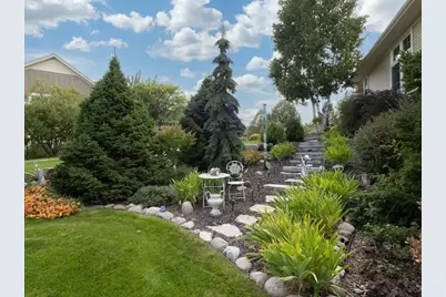 15841 Eastbend Way, Apple Valley, MN 55124 - Photo 40