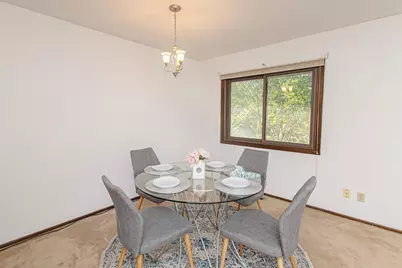 6570 Upper 35th Street N, Oakdale, MN 55128 - Photo 18