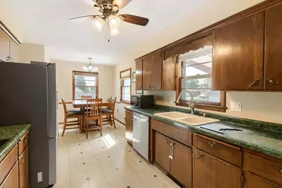 512 9th Avenue S, South Saint Paul, MN 55075 - Photo 8
