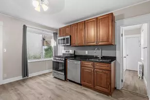 2408 6th St NE, Minneapolis, MN 55418 - Photo 12